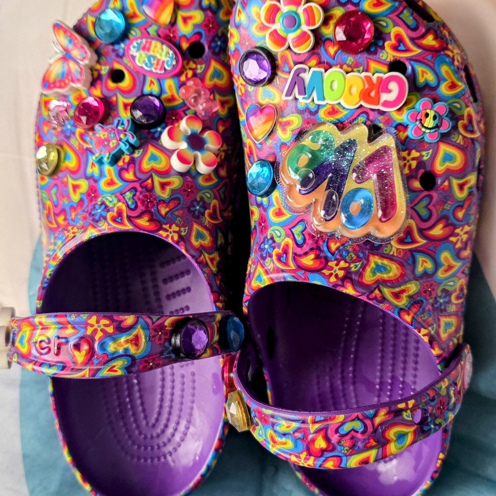 Lisa Frank Limited Edition Crocs – Size 8 – Rare! - Picture 3 of 8